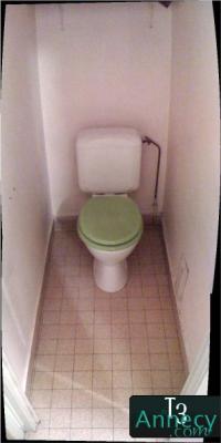 Ancien WC / toilettes