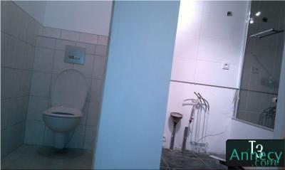 WC vu avec la salle de bains